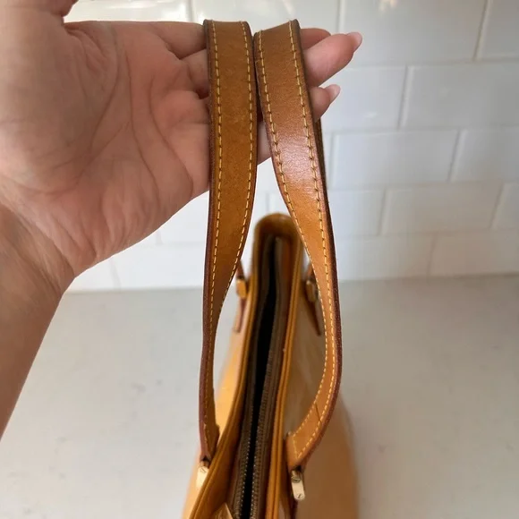 Authentic LV vernis bag! Th0919 - Picture 6 of 10